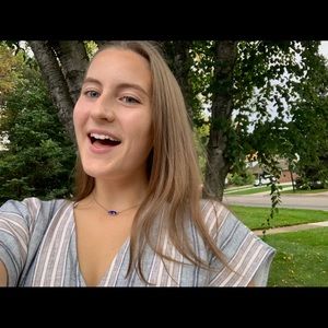 Meet your Posher, Lauren